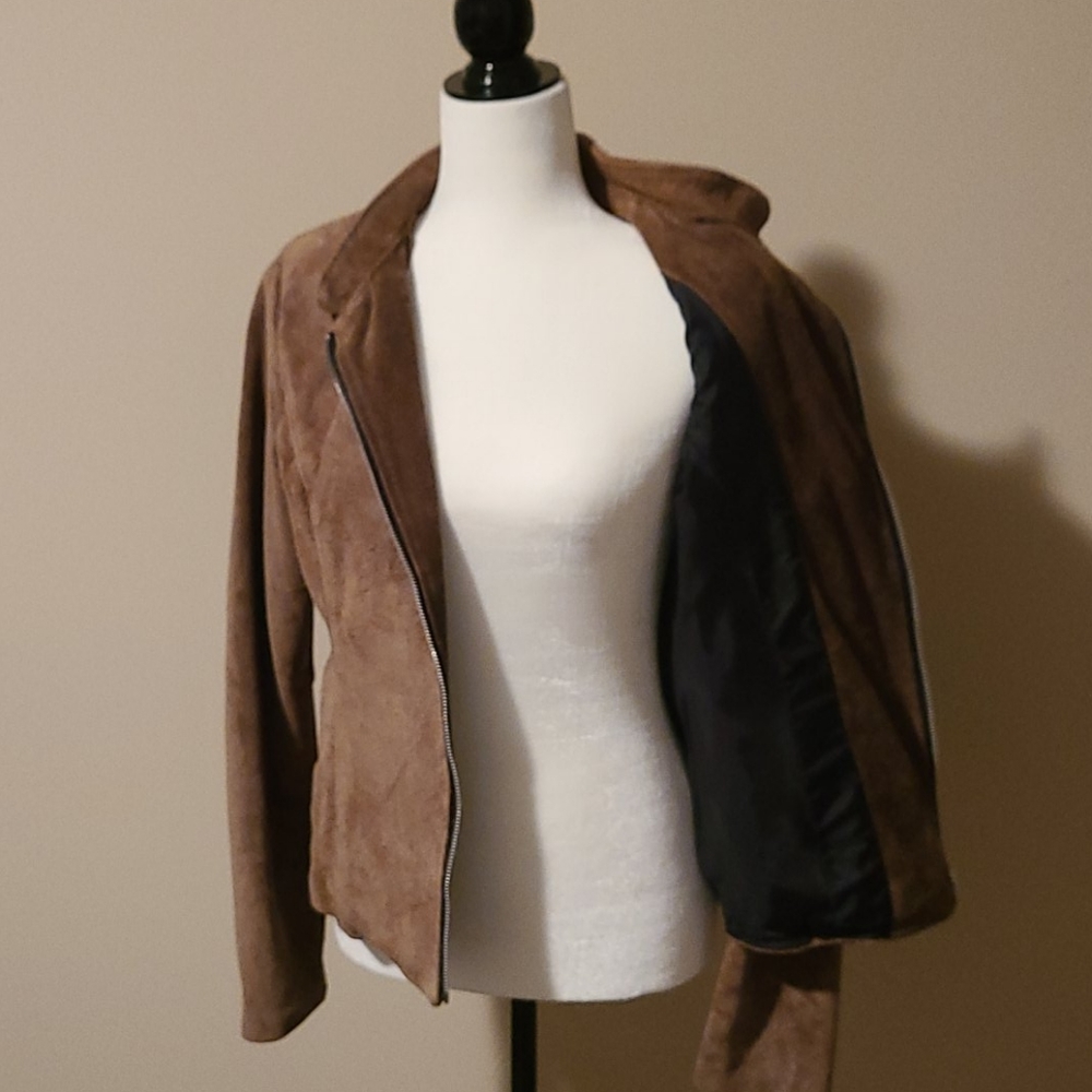 Jacket - Picture 3 of 4